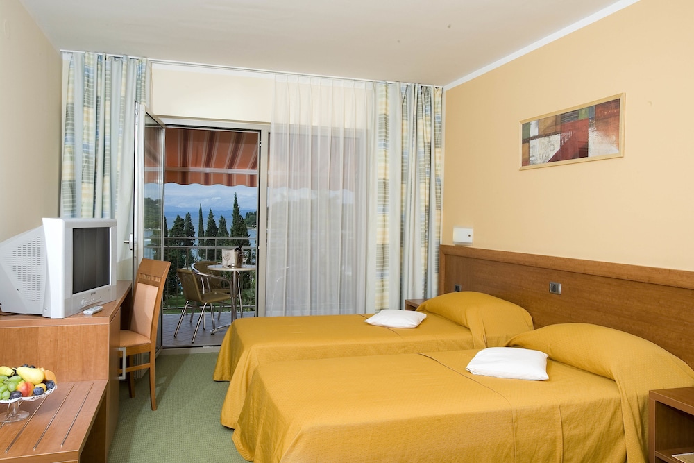 Hotel Salinera 24/66