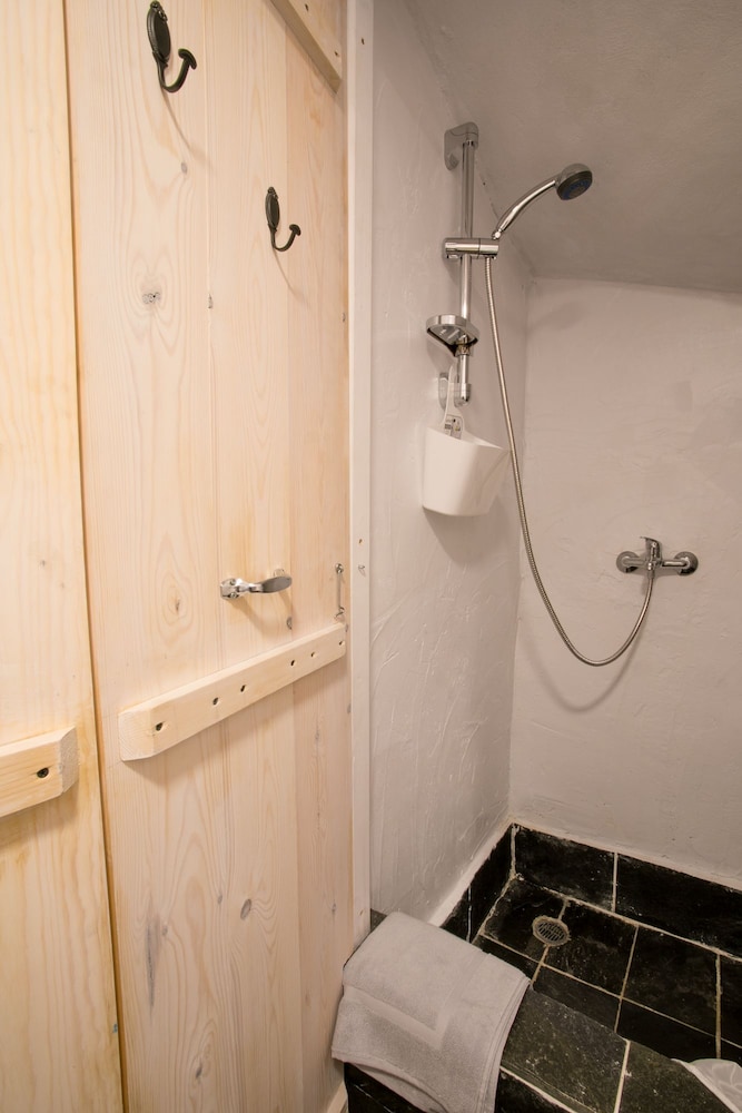 Mascot Boutique Hotel 33/50