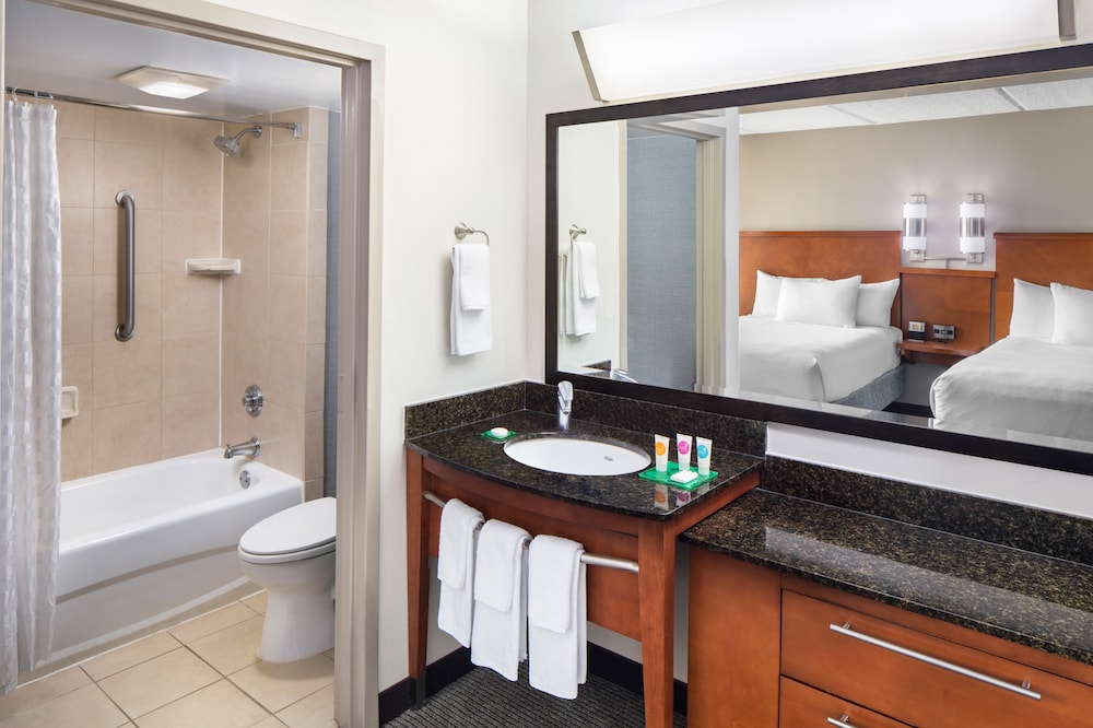 Hyatt Place Austin/Arboretum 14/69