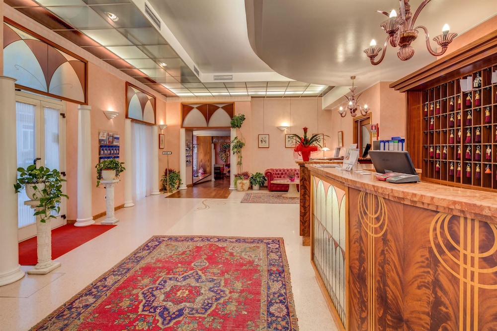 Hotel San Giusto 4/66