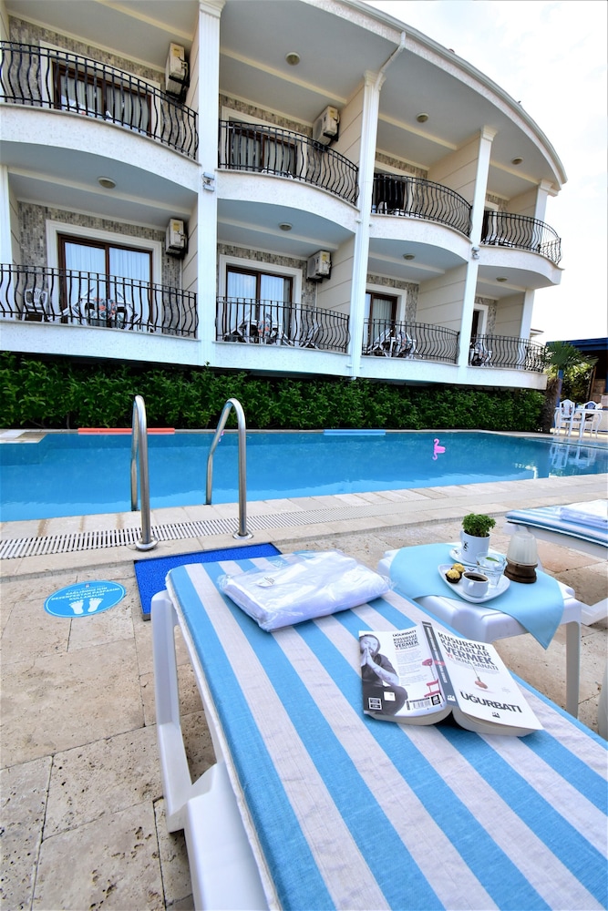 Cunda Paradise Butik Otel 6/56