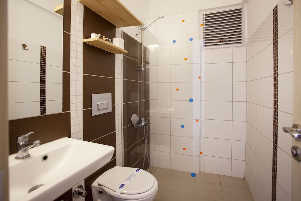 Zephyros City Otel 43/47