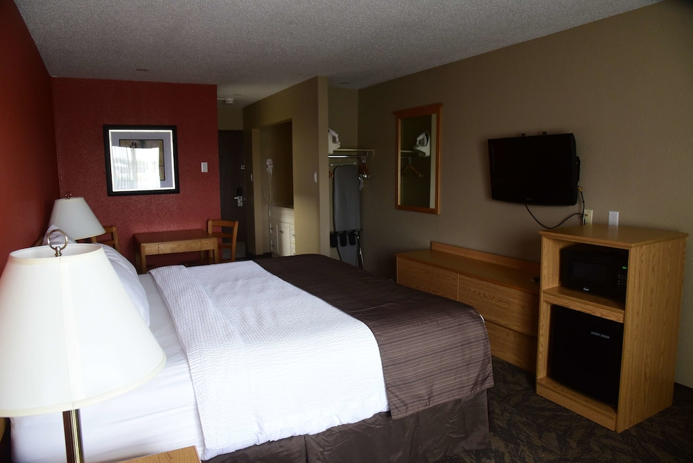 Coast Swift Current Hotel 13/65