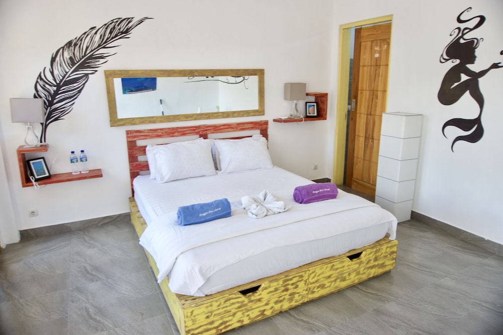 Dragon Dive Komodo Hostel 17/50