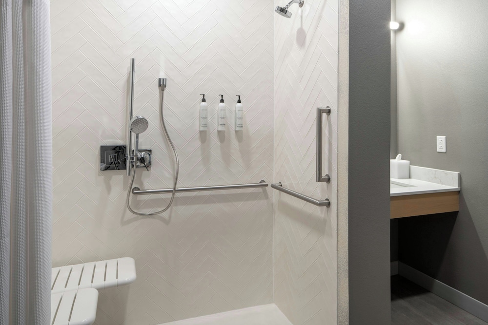 Towneplace Suites By Marriott Surprise Prasada 23/27