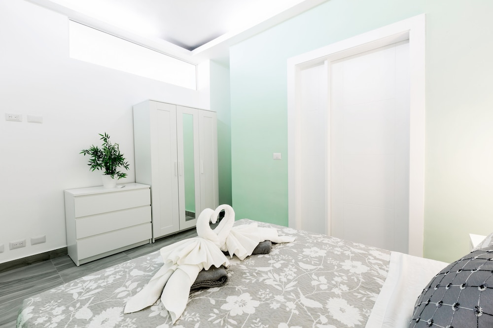 Ducassi Suites Rooftop Pool Beach Spa 35/76