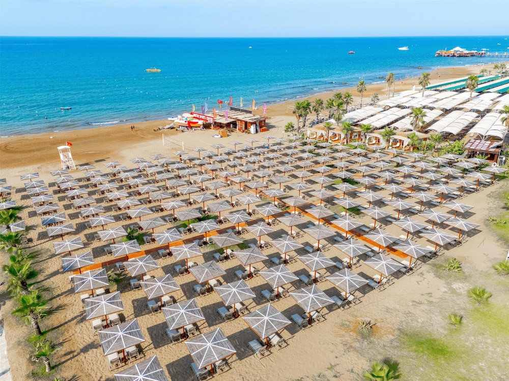 Sural Saray - Adults Only 16+ 63/65