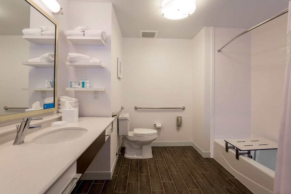 Hampton Inn Santa Barbara/Goleta 13/50