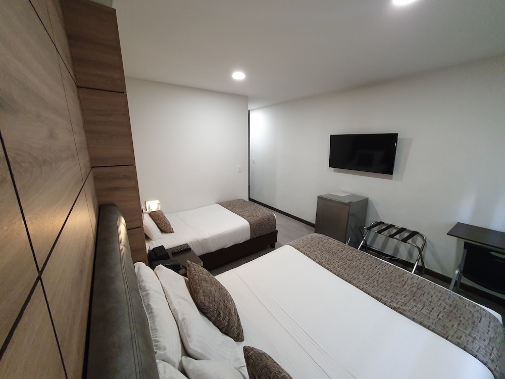 BOG URBAN HOTEL 12/23