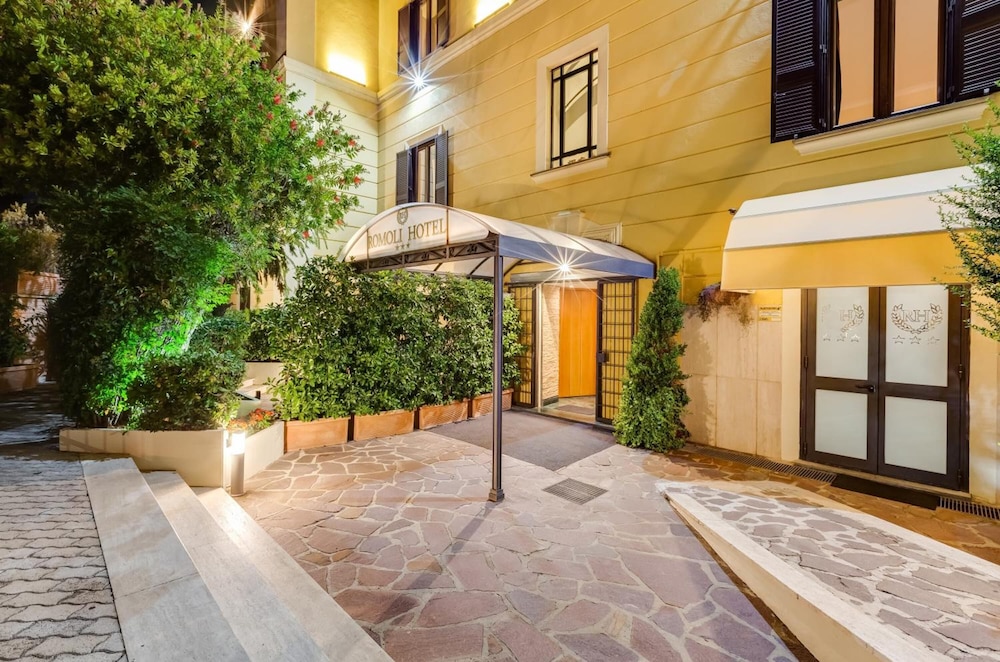 Romoli Hotel 32/39