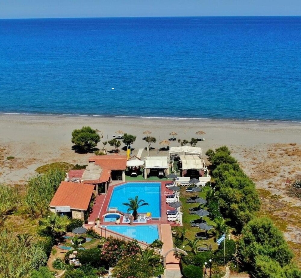 Stavros Villas and Apartments 4/46