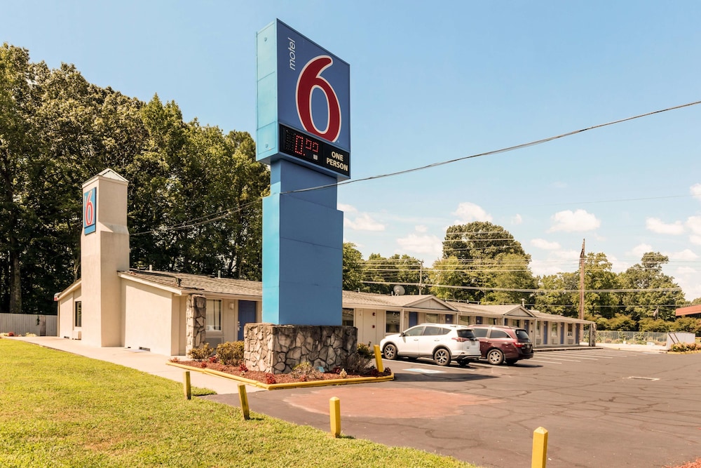 Motel6 Newport News, VA 32/38