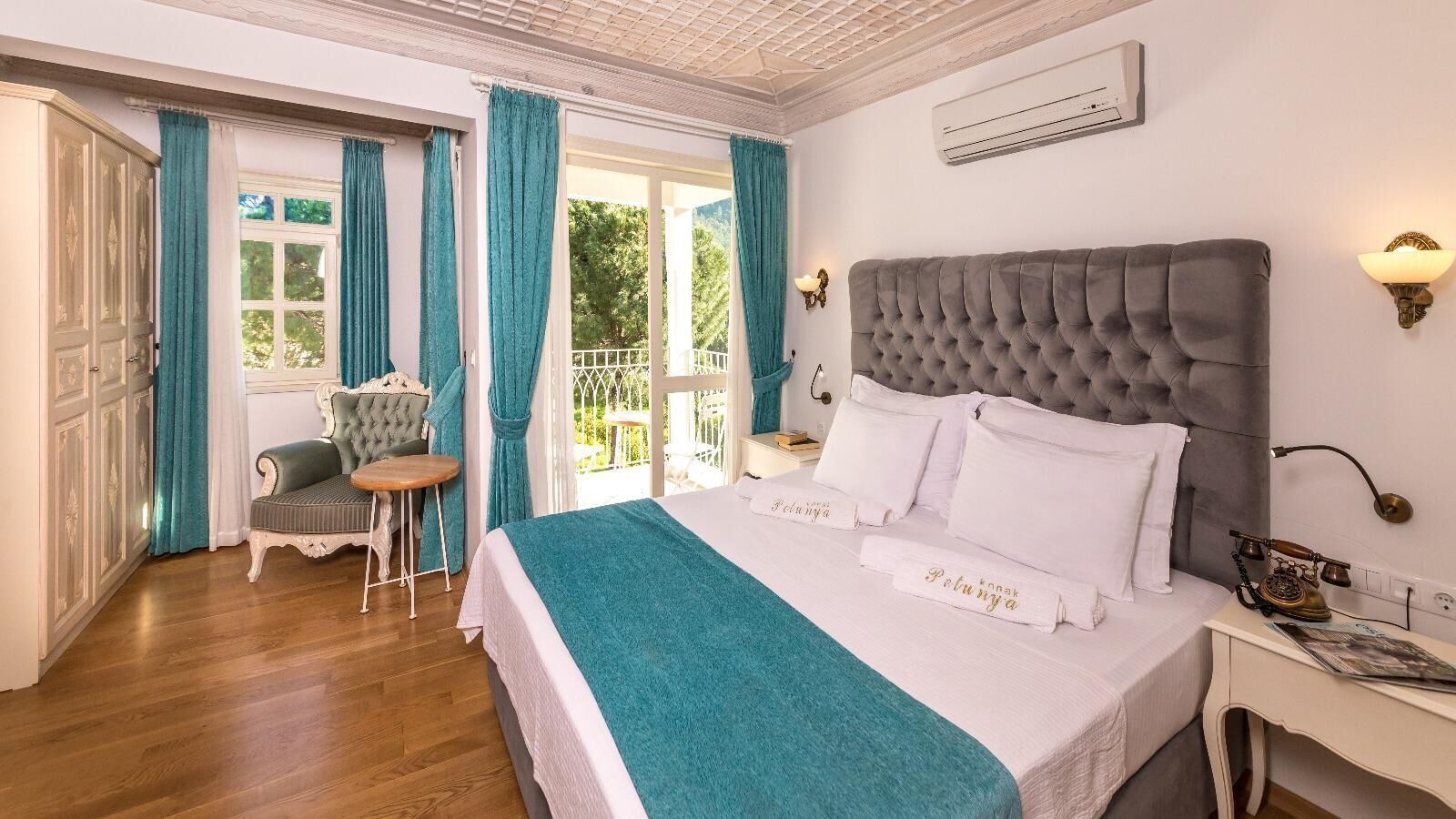 DELUXE, DOUBLE BED, BALCONY