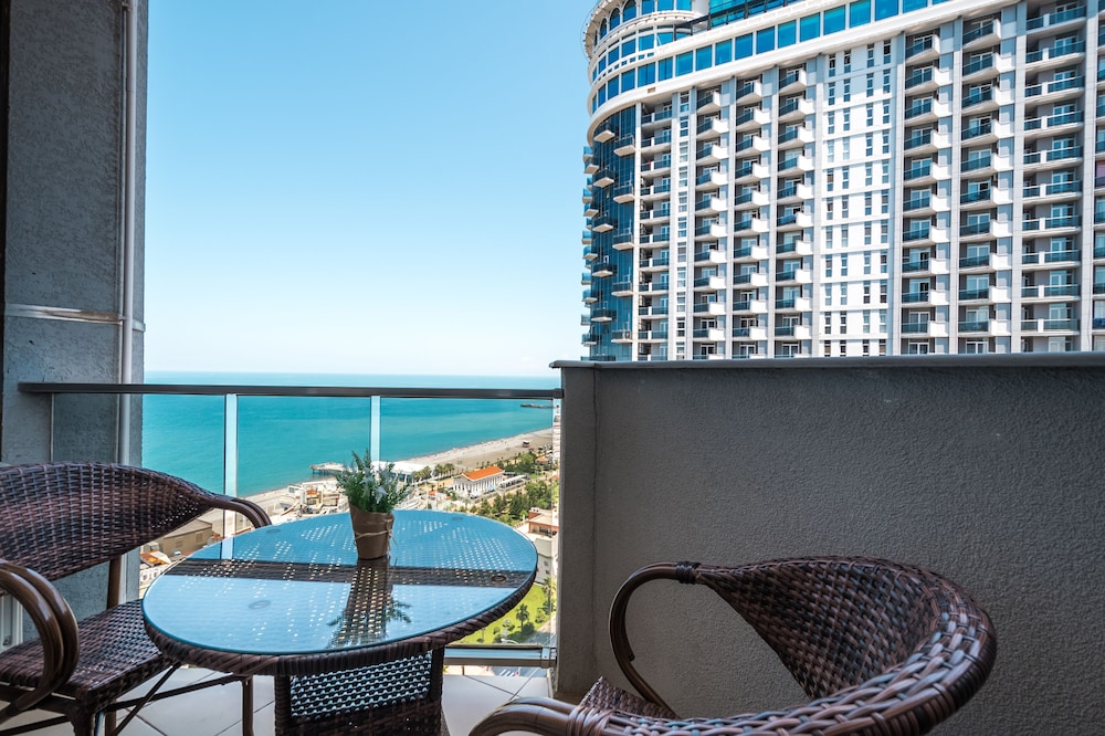 Orbi Sea Towers Hotel Official 35/47