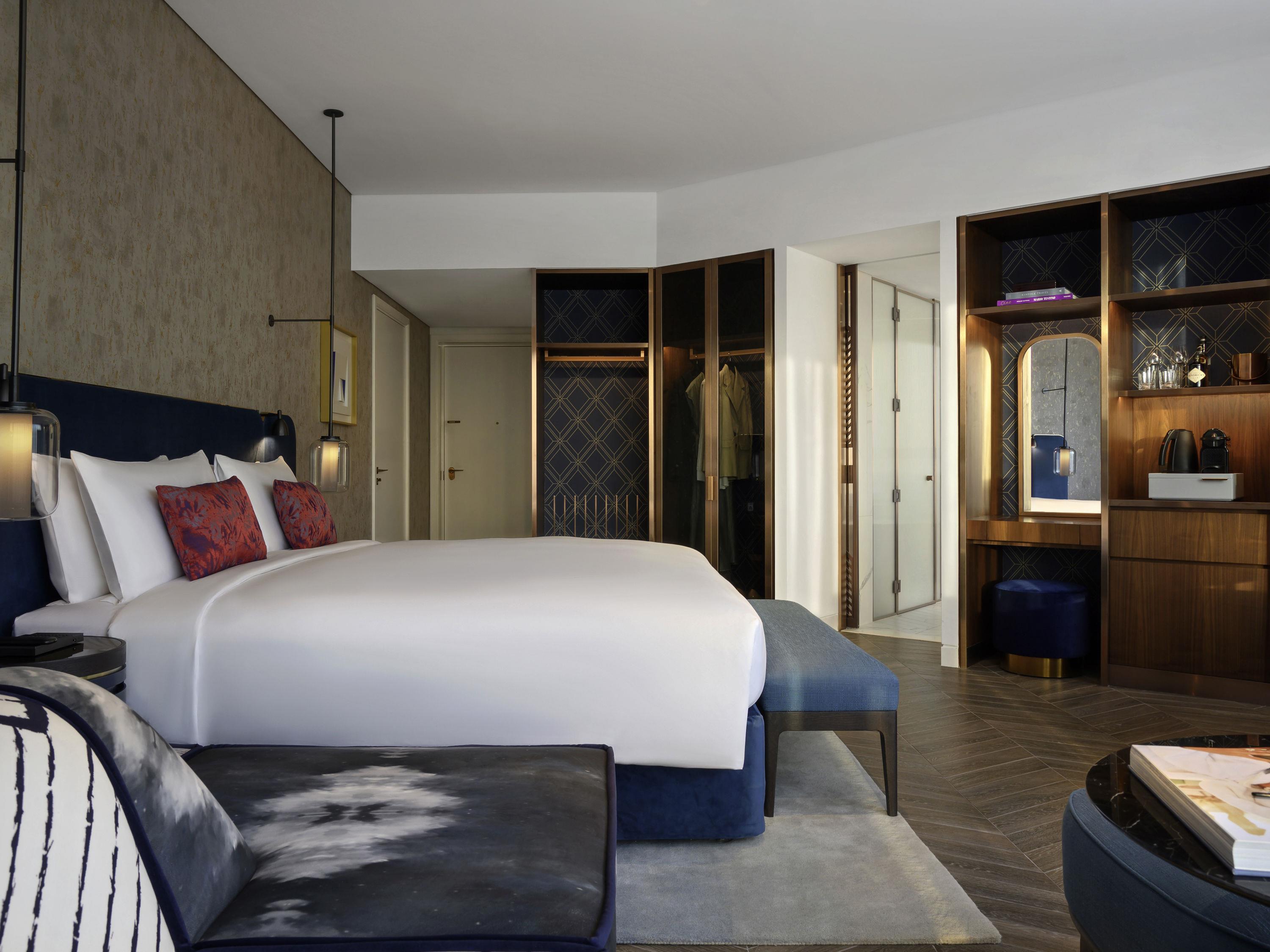 Collection, Single, King Bed