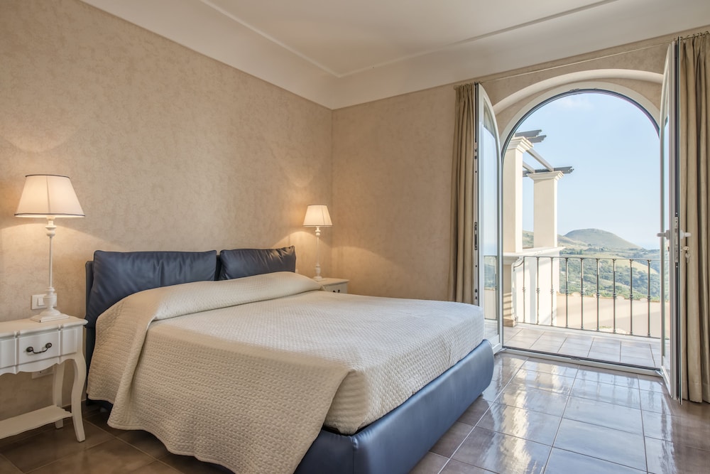 Villa Degli Ulivi 12/43
