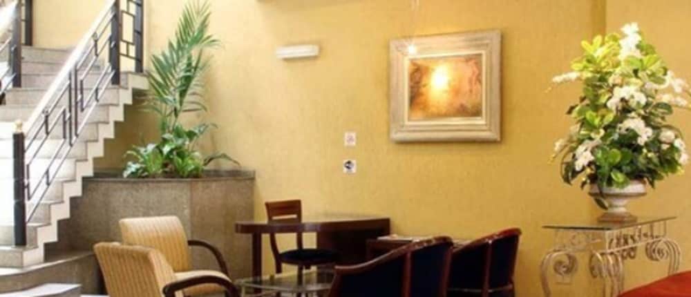 Trevi Hotel & Business 54/67