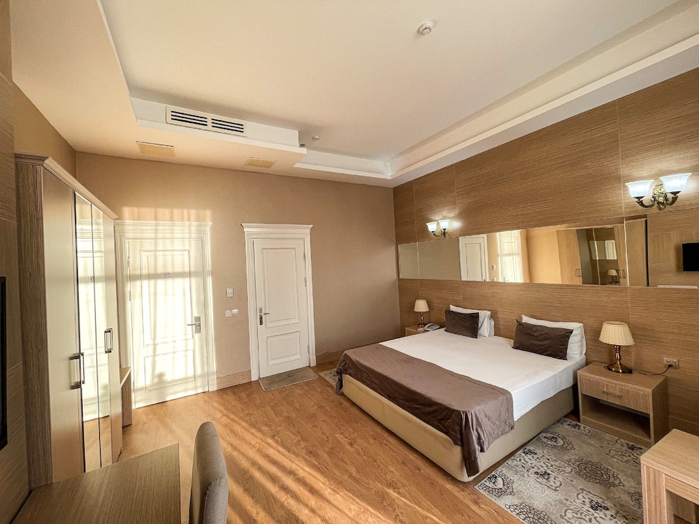 Nobel Hotel 18/47