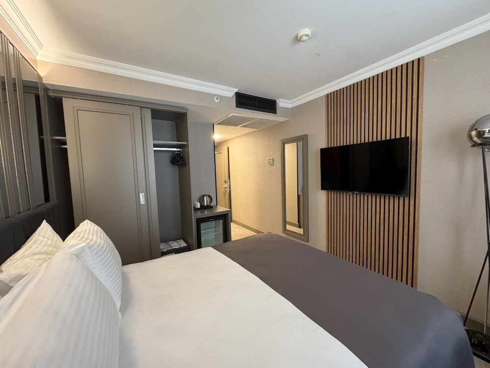 Aven Hotel 38/60