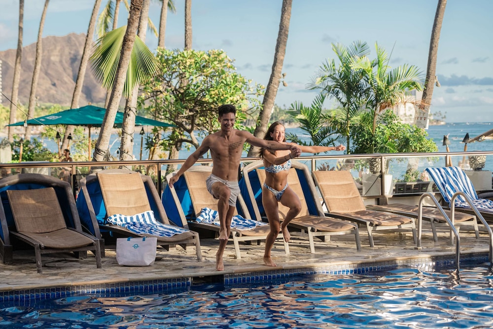 OUTRIGGER Waikiki Beach Resort 42/88