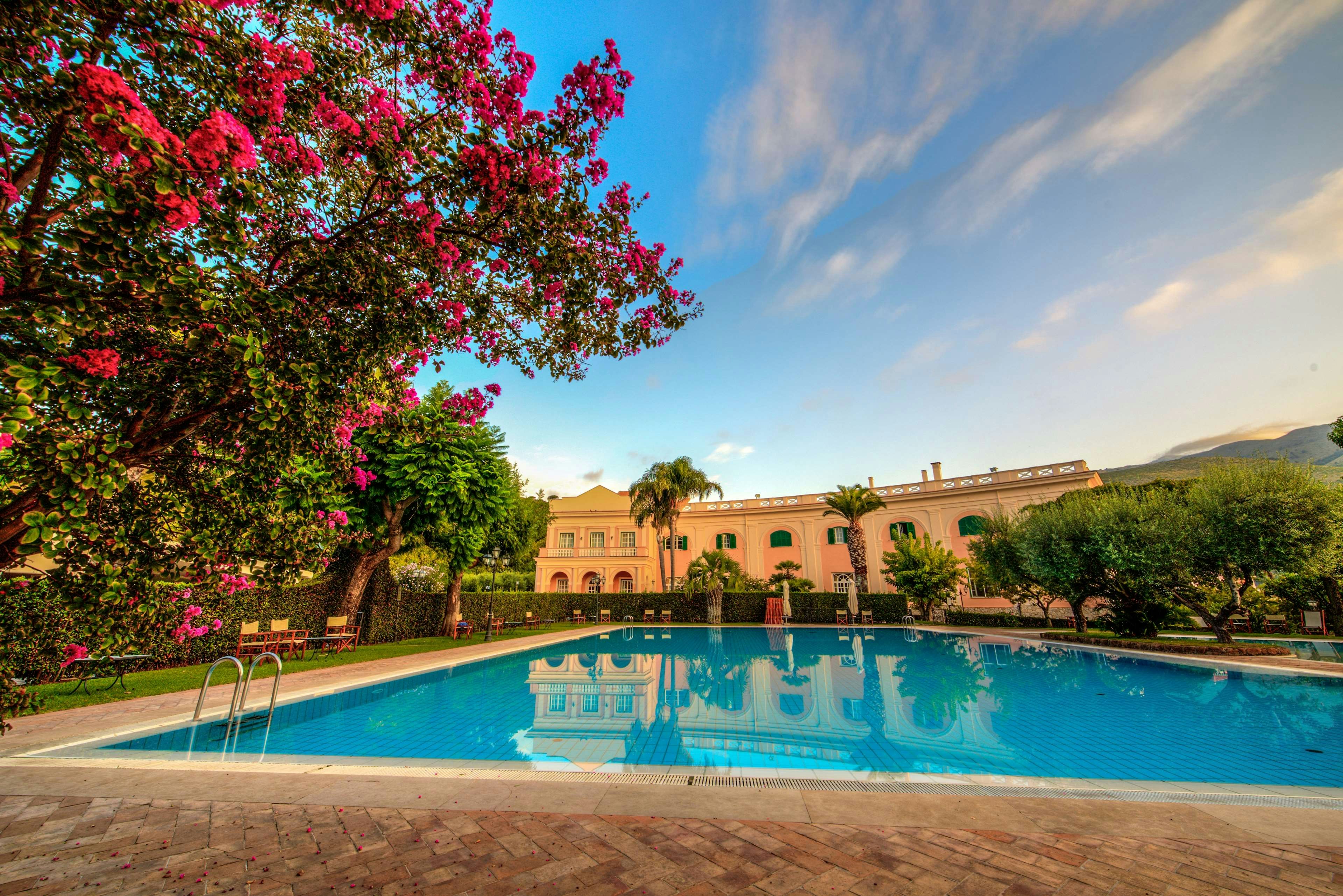 Villa Irlanda Grand Hotel 43/46