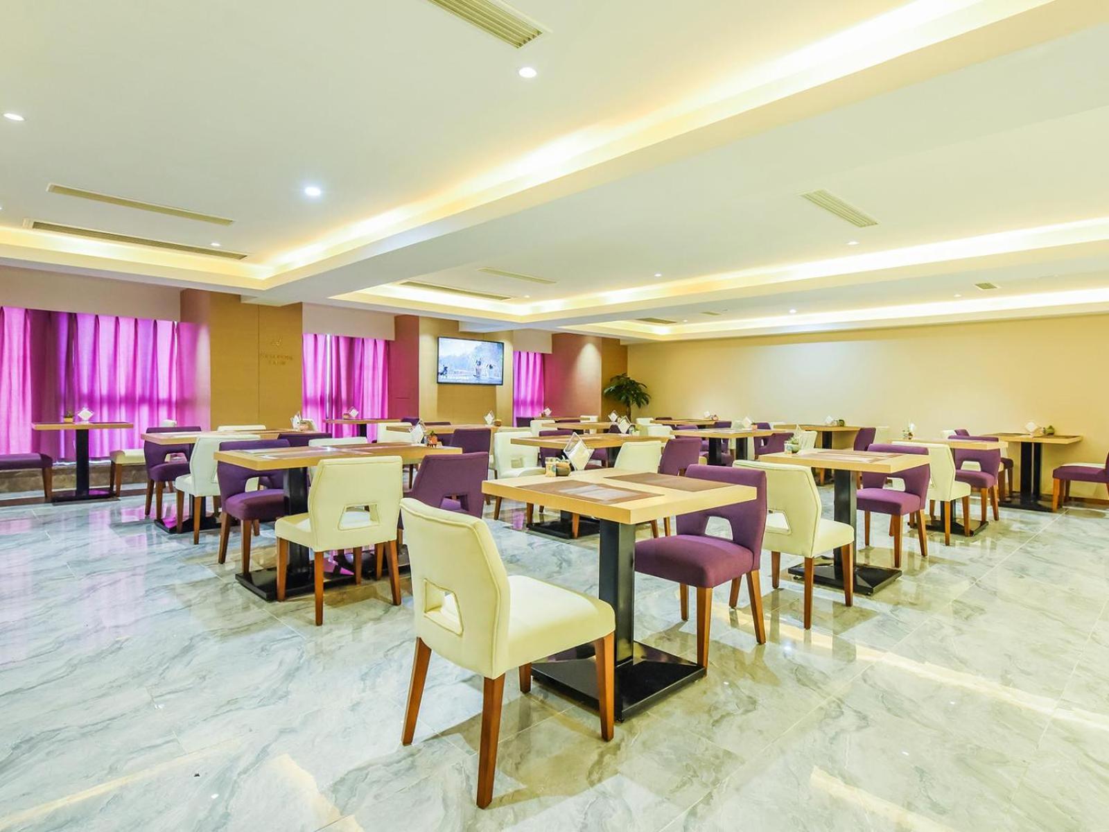 Lavande Hotel (Chongqing Longtousi North Railway Station) 35/38