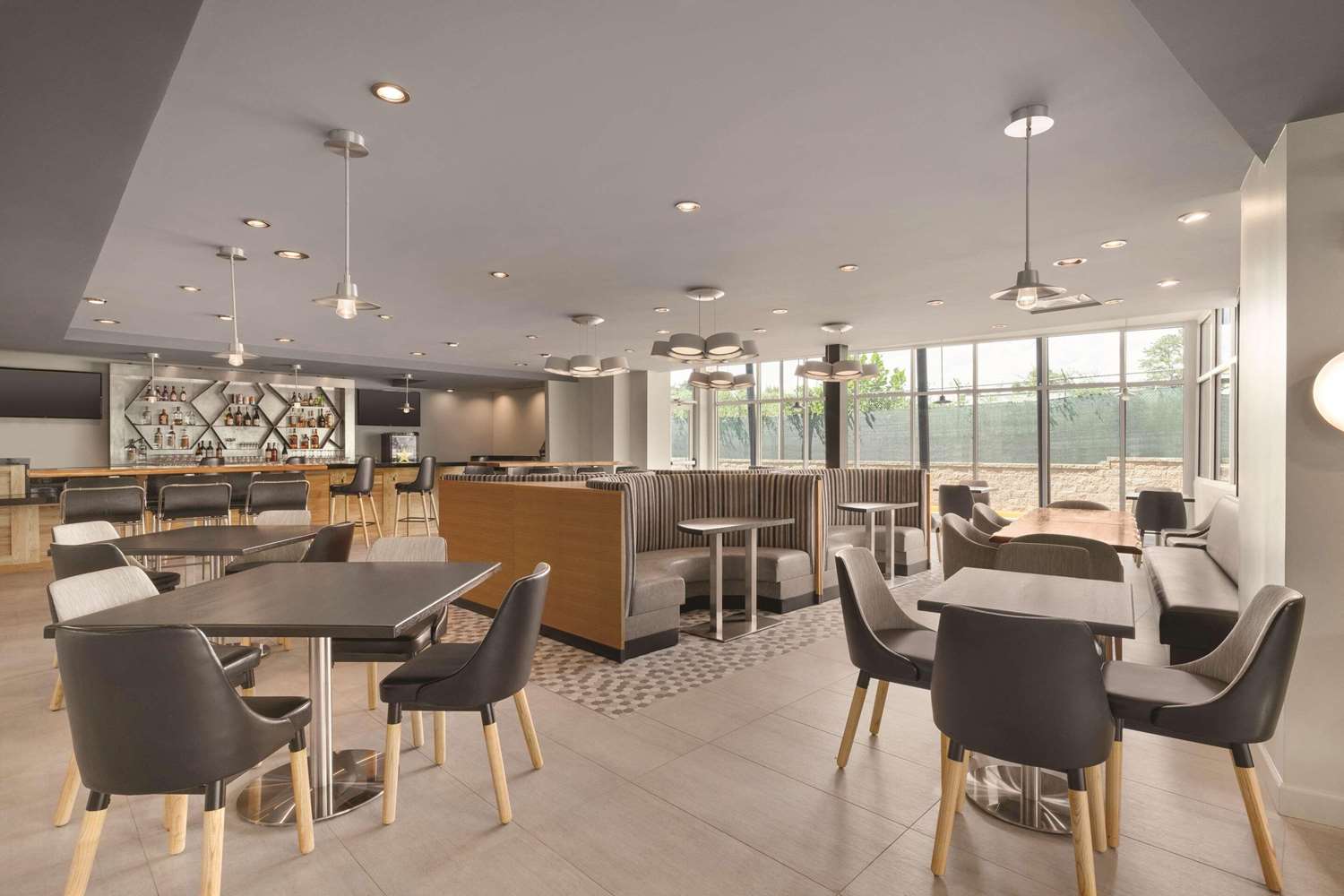 Radisson Hotel Atlanta Airport 32/42