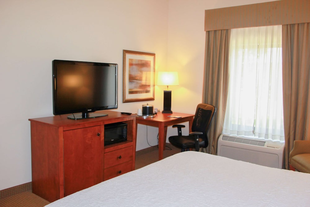 Hampton Inn & Suites Radcliff Fort Knox 6/58