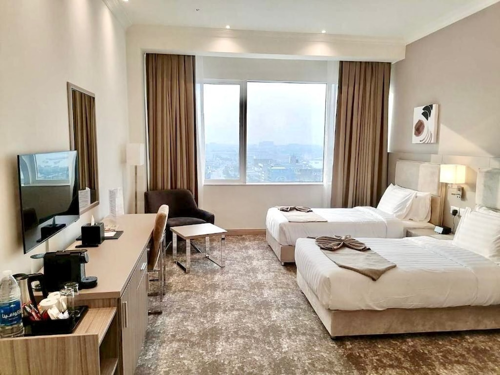 Gloria Hotel and Suites 12/28