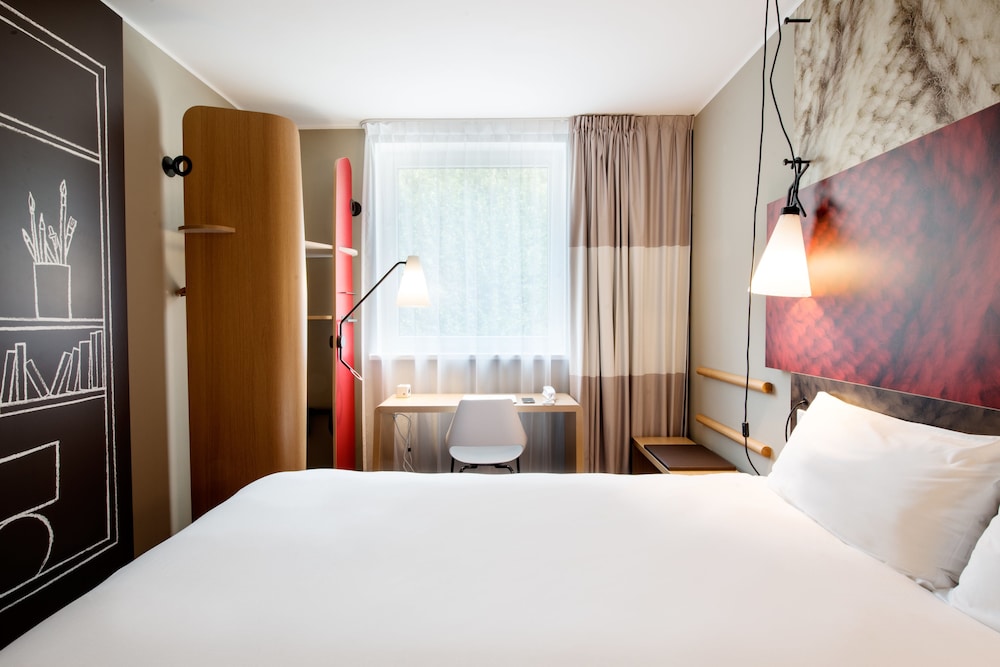 STANDARD, DOUBLE BED