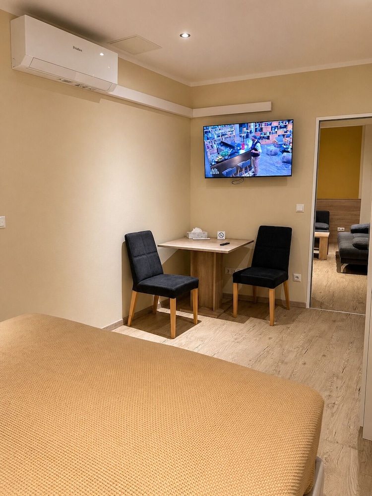 Hotel Select Suites & Aparts 39/50