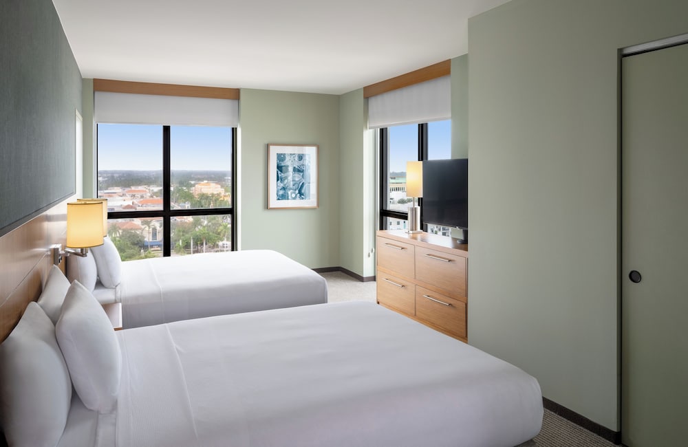 Hyatt Place Boca Raton Downtown 13/62