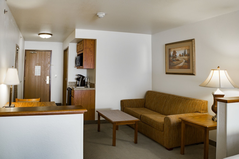 Holiday Inn Express Hotel Suites Jacksonville 37/52