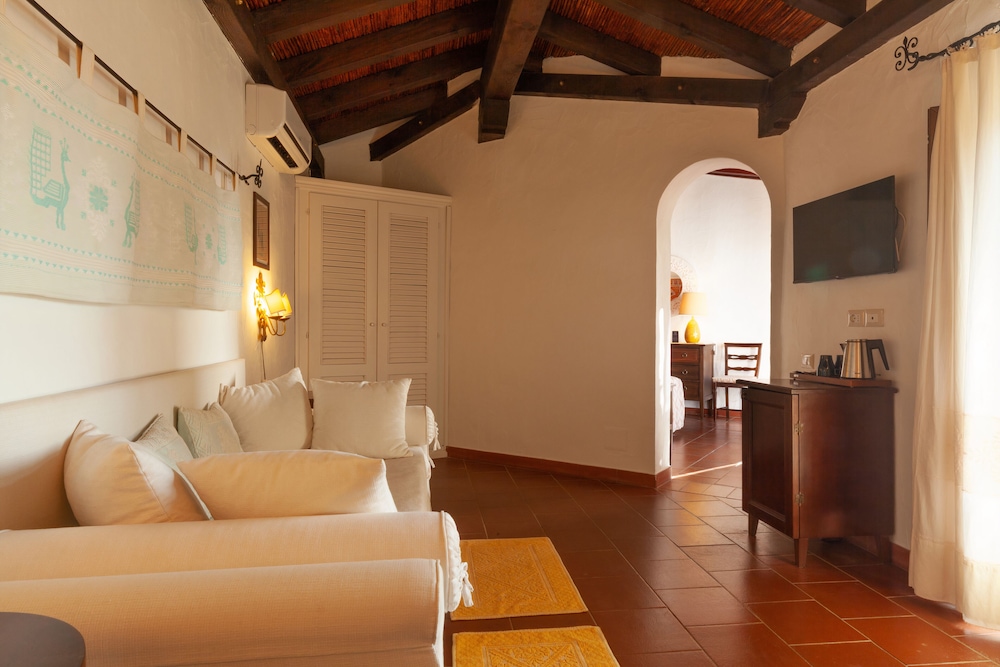 Nora Club Hotel and Spa 43/60