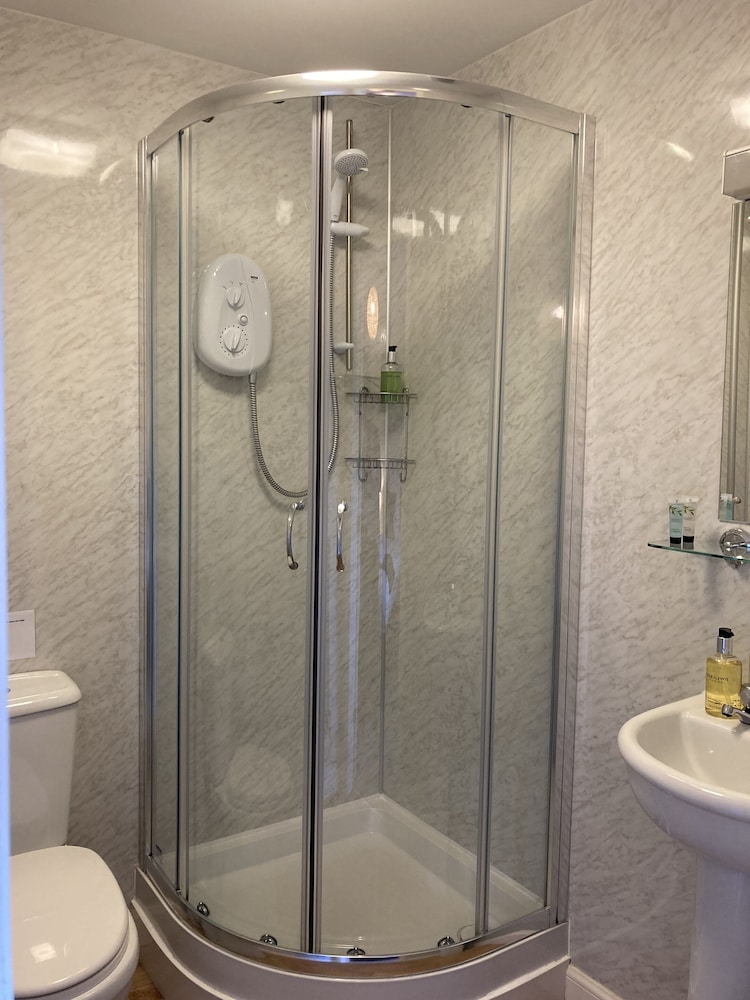 Smiddy Haugh Hotel 44/50