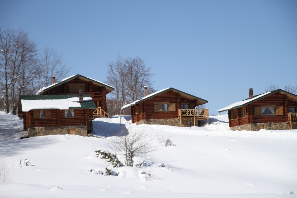 Sfendamos Wood Village 32/32