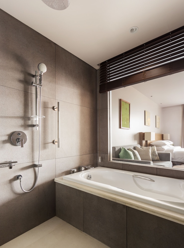 Hotel Emion Phnom Penh 28/65