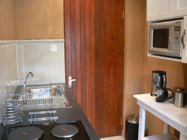 The Lemon Tree Self-Catering 50/50