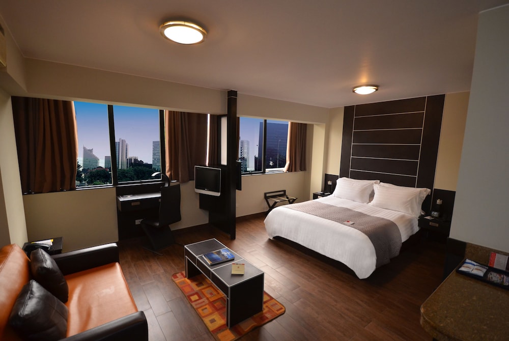 QP HOTELS LIMA 34/59