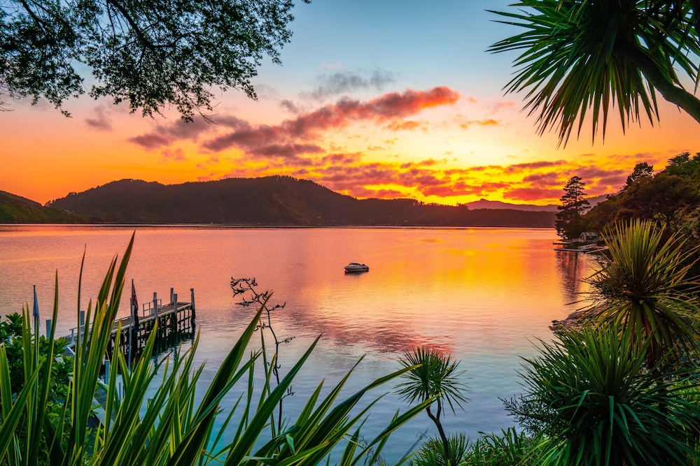 Bay of Many Coves Resort 16/57