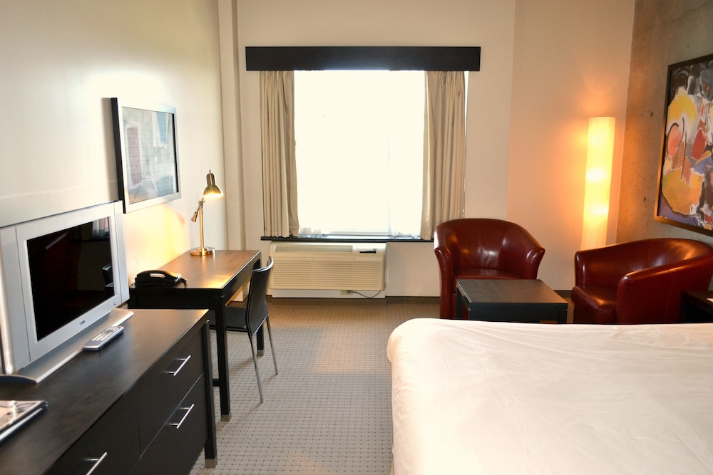 Grand Times Hotel 18/68