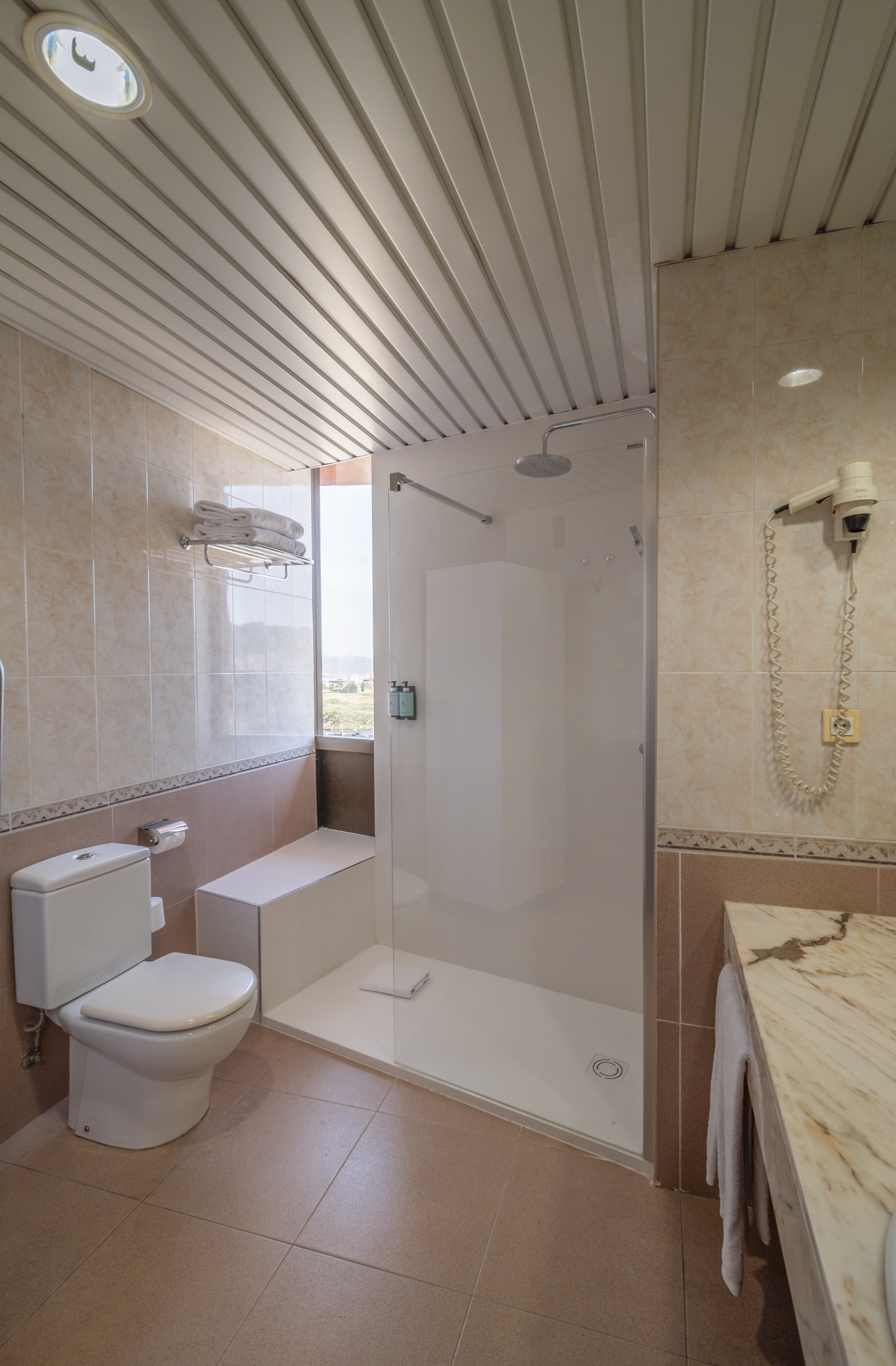 غرفة كومفورت بسرير مزدوج، Hesperia Sant Joan Suites 4/4