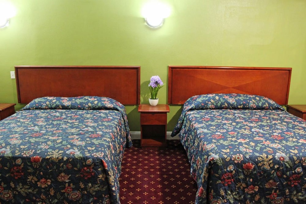 Royla Motel 15/44