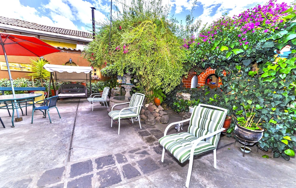 Fuente de Agua Cusco Hotel 65/72