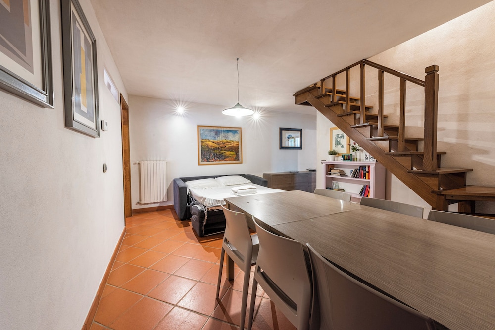 San Frediano House 8/25