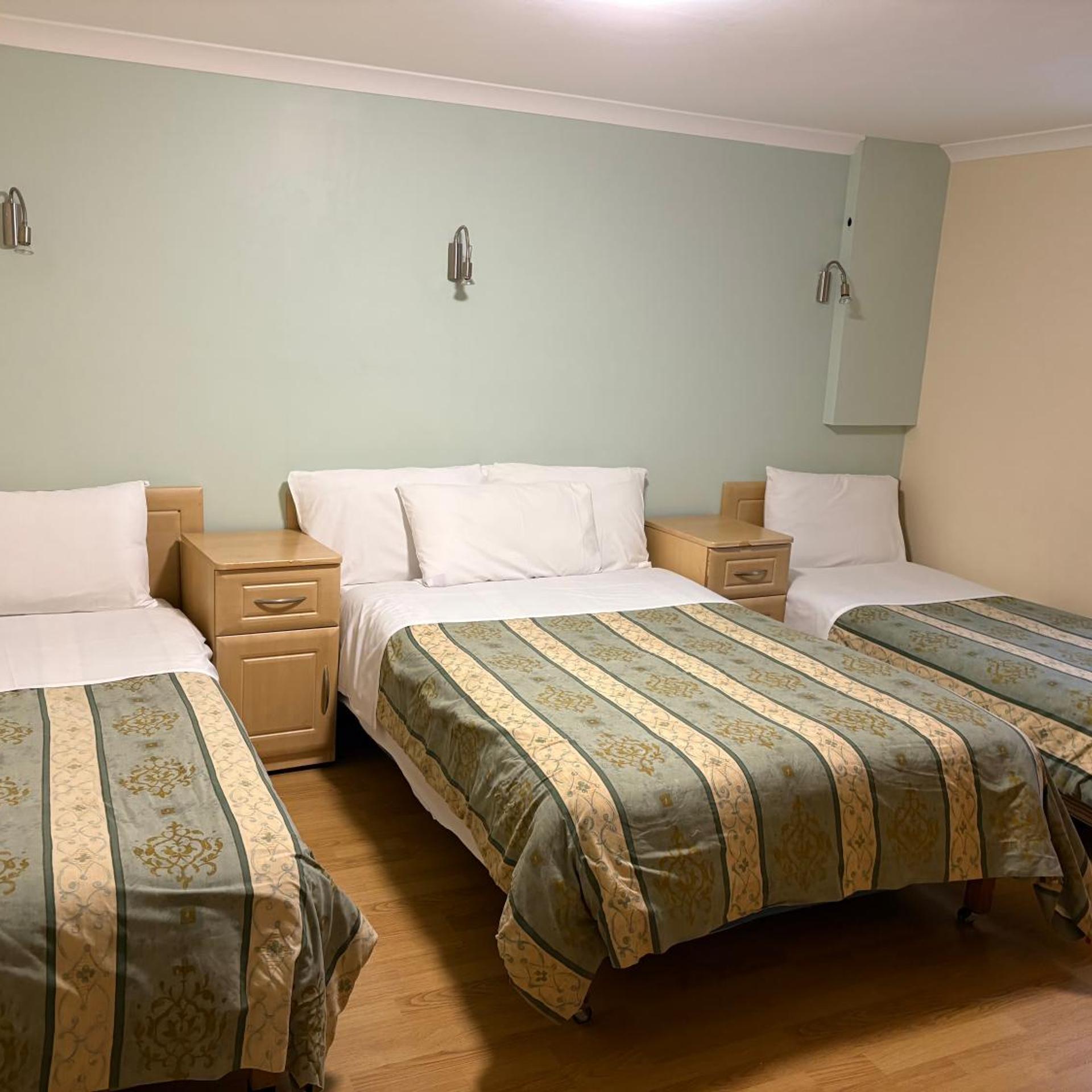 Carlton Hotel 14/53