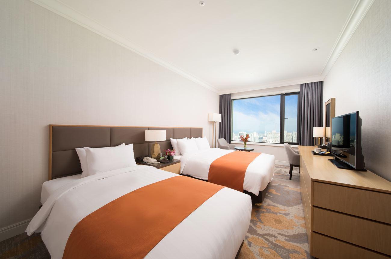 Family, Twin Beds, 1 Double and 1 Single Bed