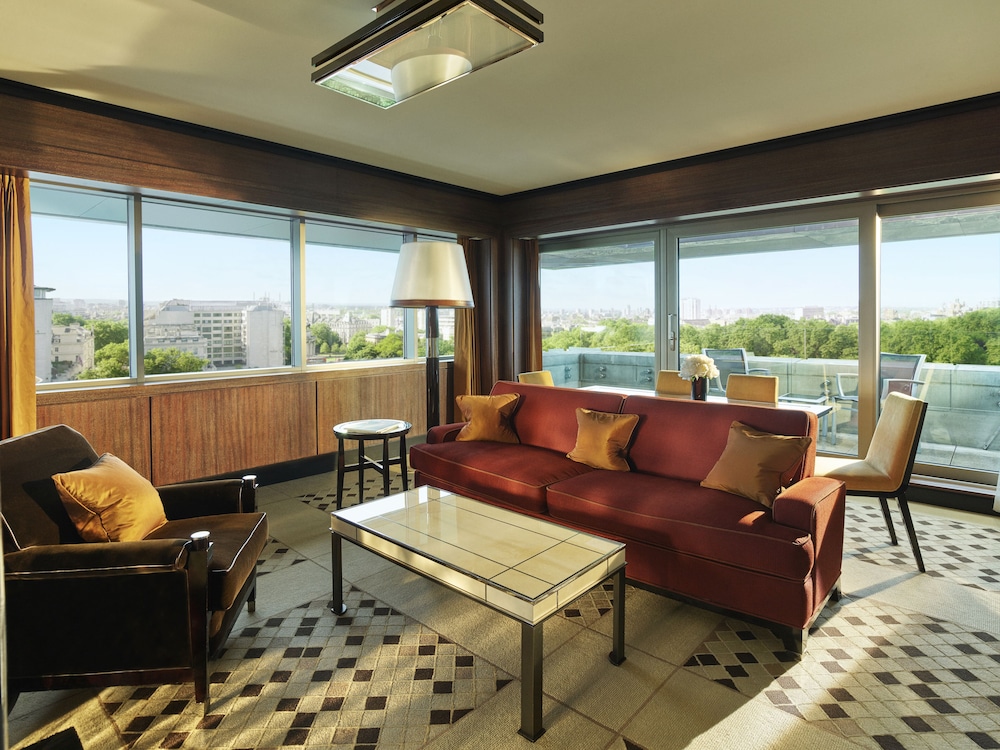 45 Park Lane Dorchester Collection 29/47