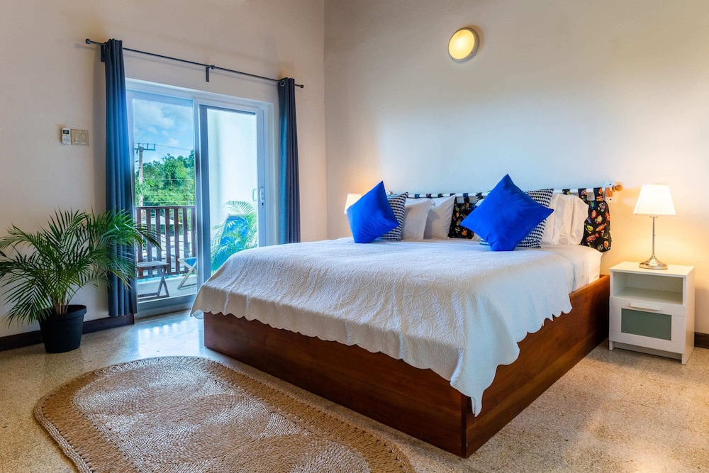 Nianna Coral Bay Splendid Townhouse 7/50