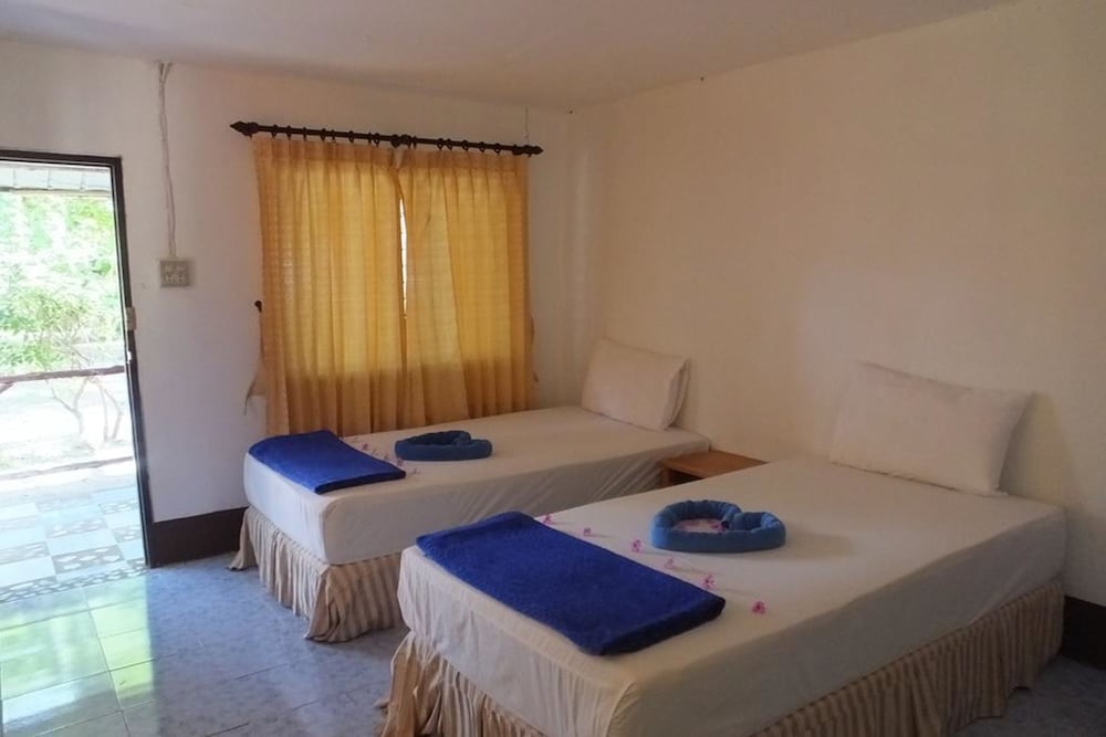 Kradan Beach Resort 14/48